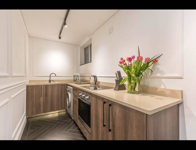 1 BEDROOM APARTMENT TO LET IN CAPE TOWN CITY CENTRE